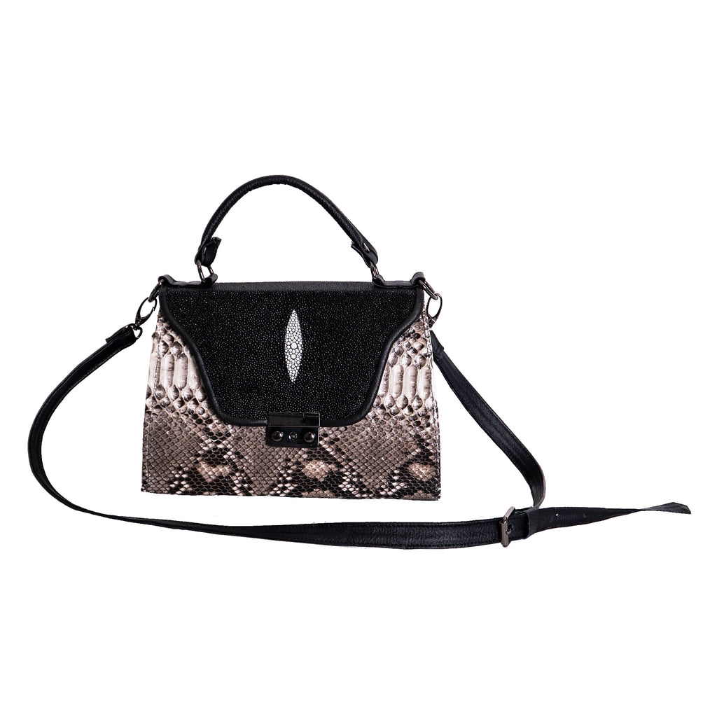 Fátima Mantarraya Python